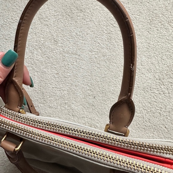 Marc by Marc Jacobs Handbag - Picture 2 of 5